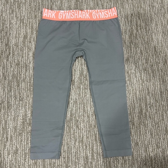 Gymshark NWOT Grey Cropped Leggings - Picture 1 of 3
